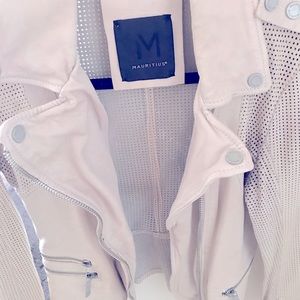 Leather Mauritius Off White Sandstone Colored Textured XS